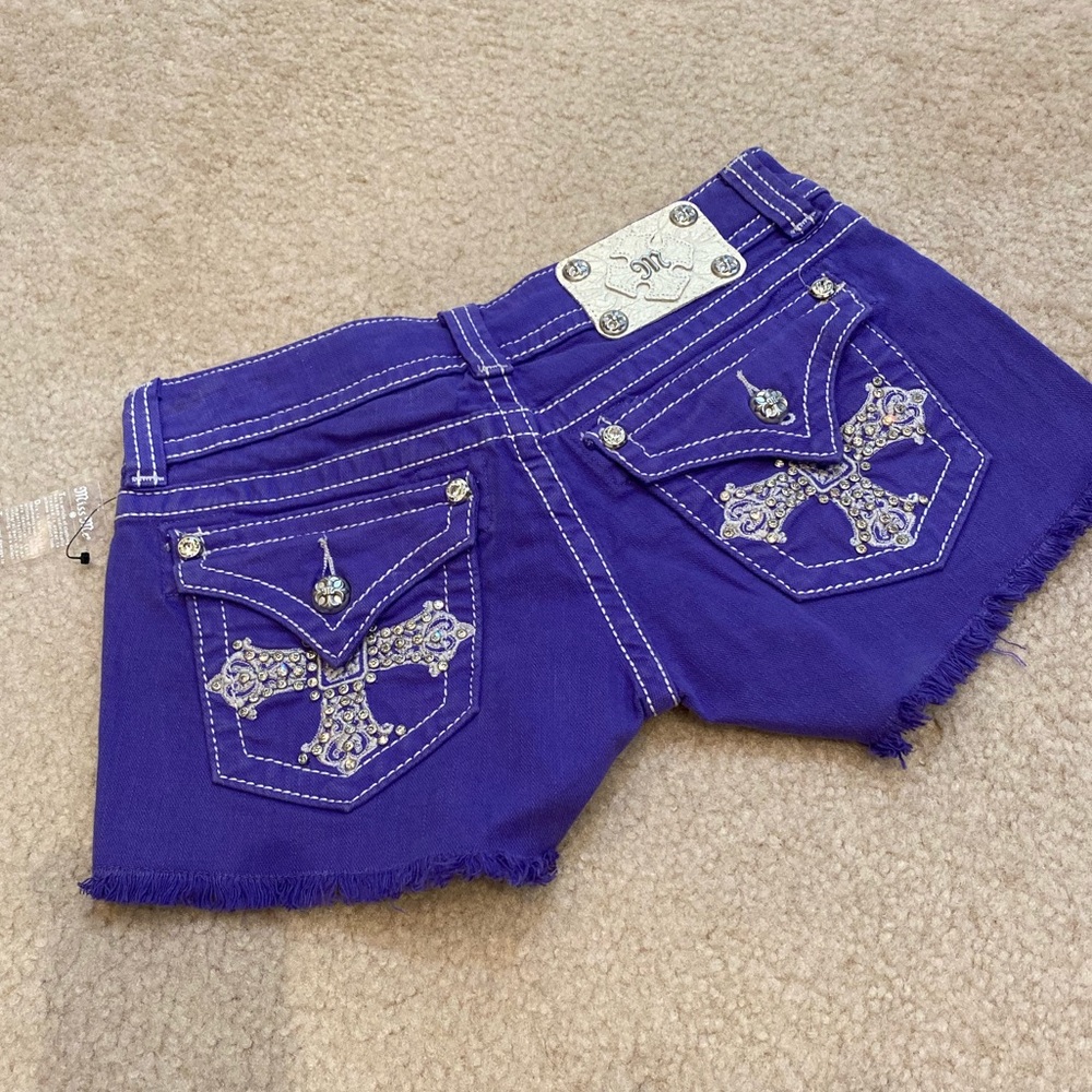 WOW! NWT💜 Miss Me cross bling purple shorts Sz 26